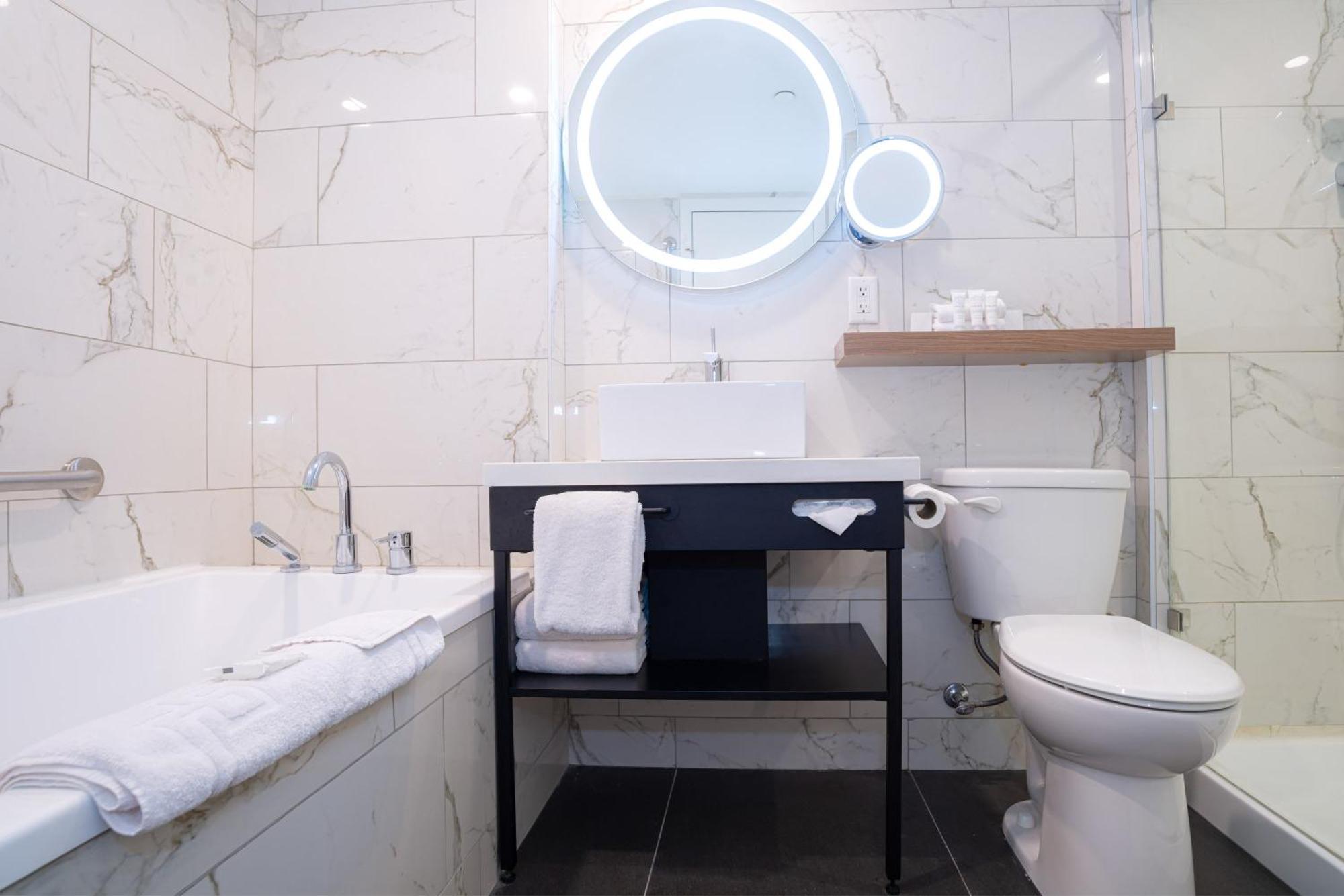 Sandman Signature Calgary Airport Hotel Екстериор снимка